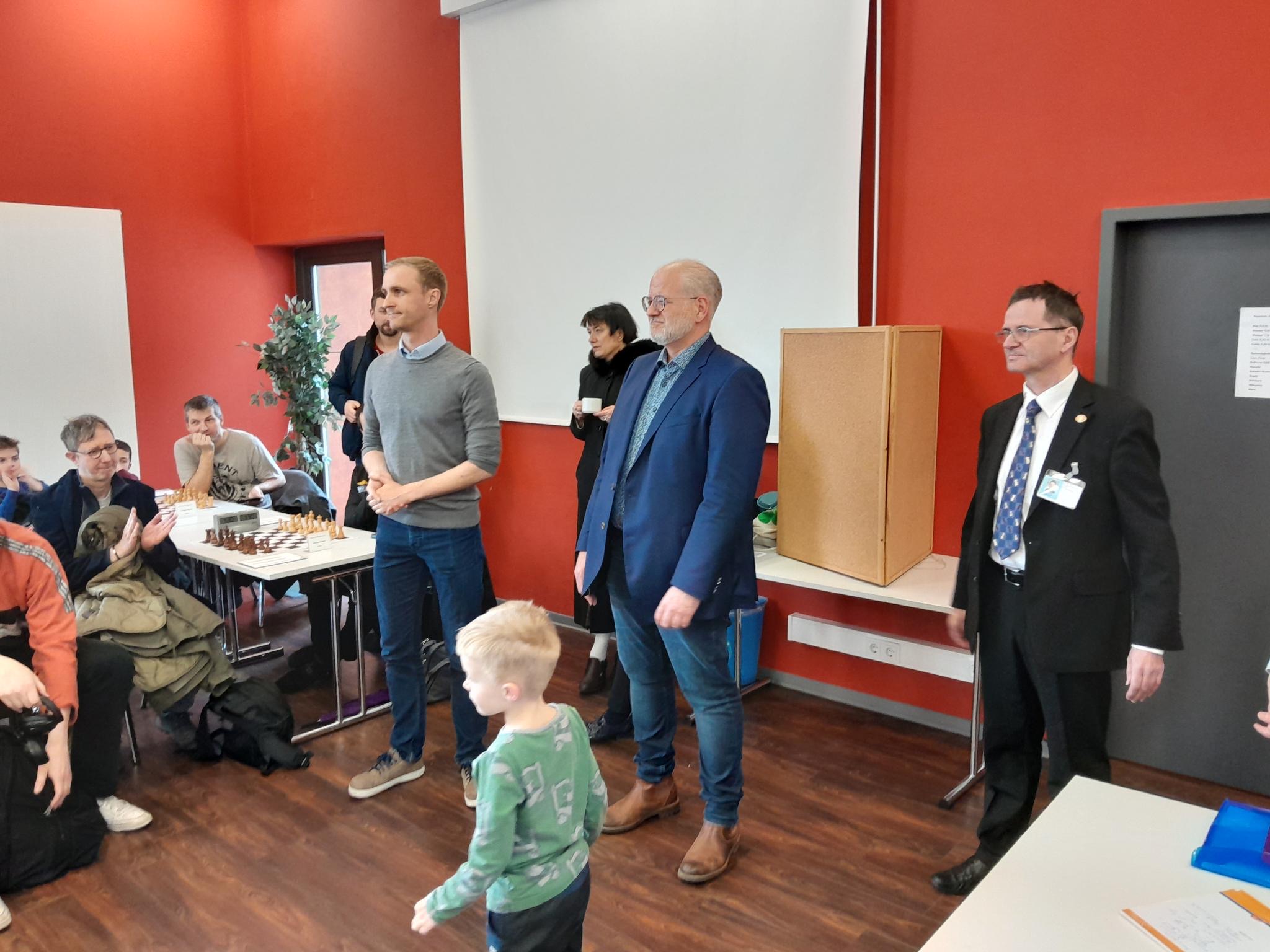 Eröffnung